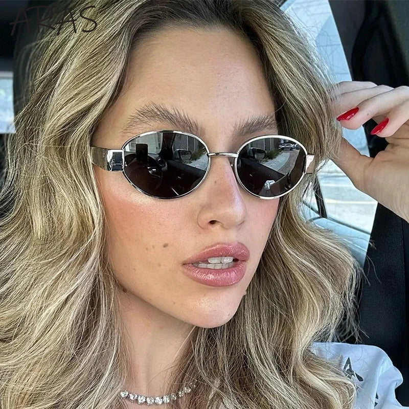 Stylish oval sunglasses