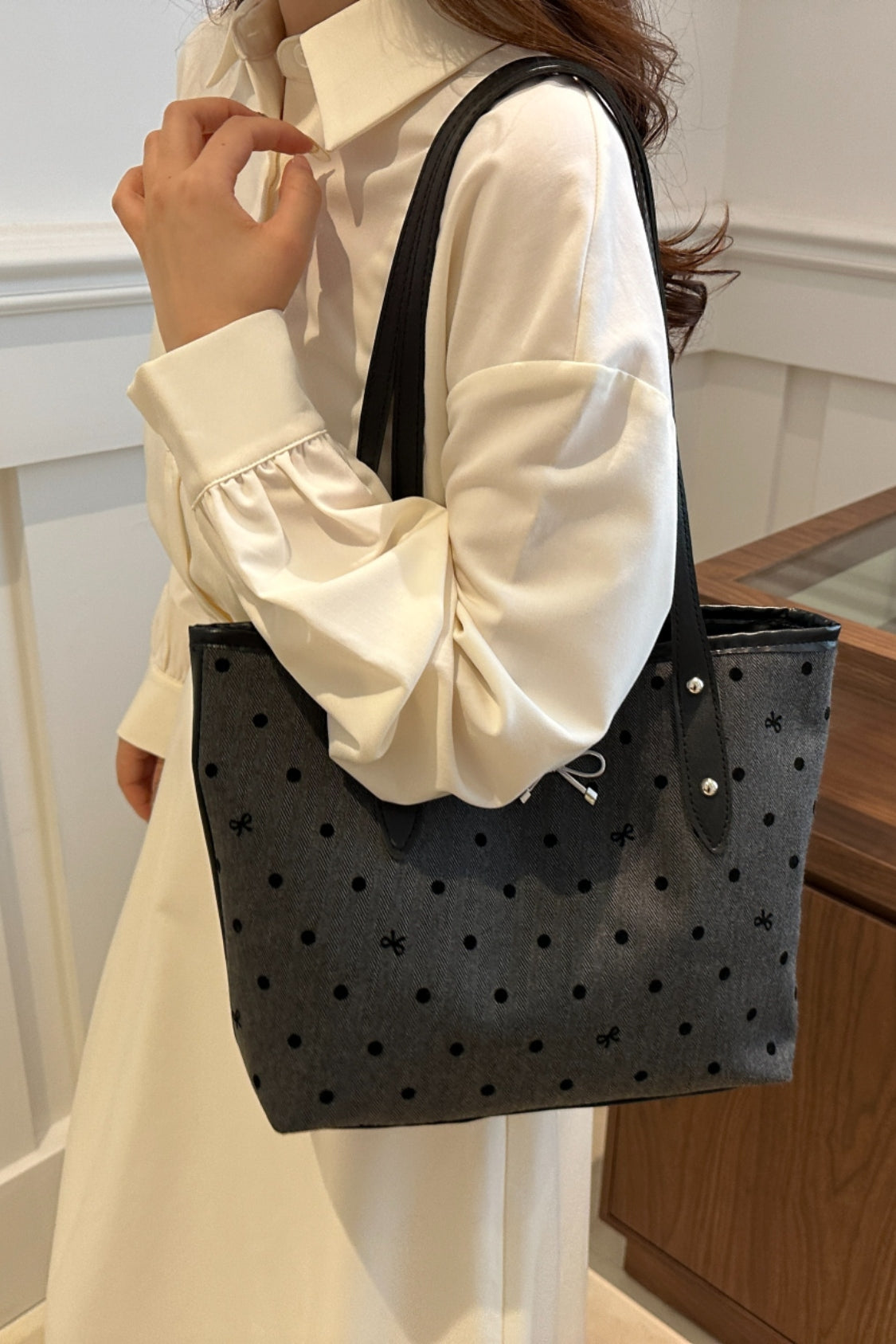 Bow Trim Polyester Tote Bag