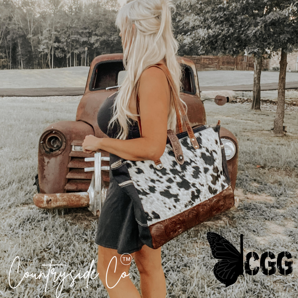 Darby Cowhide Carry All Bag by Countryside Co. Overnight bag, Computer bag